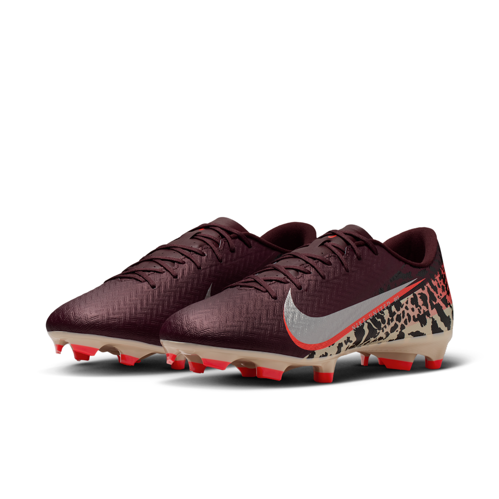 Men's United Mercurial Vapor 16 Academy Multi-Ground Low-Top Soccer Cleats