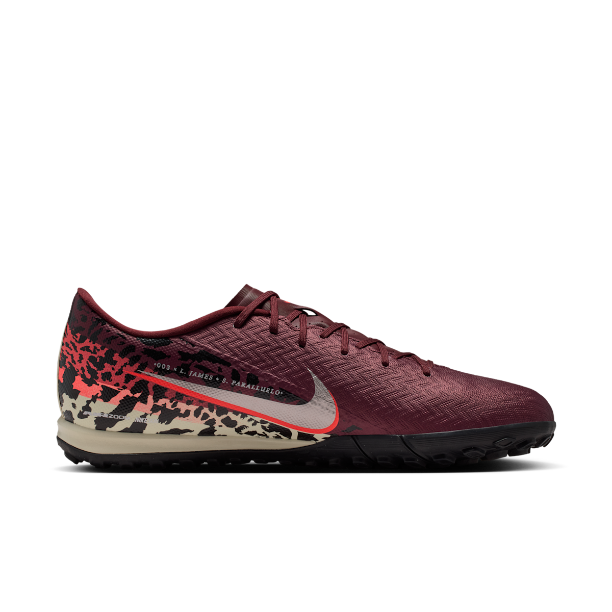 Men's United Mercurial Vapor 16 Academy Turf Low-Top Soccer Shoes