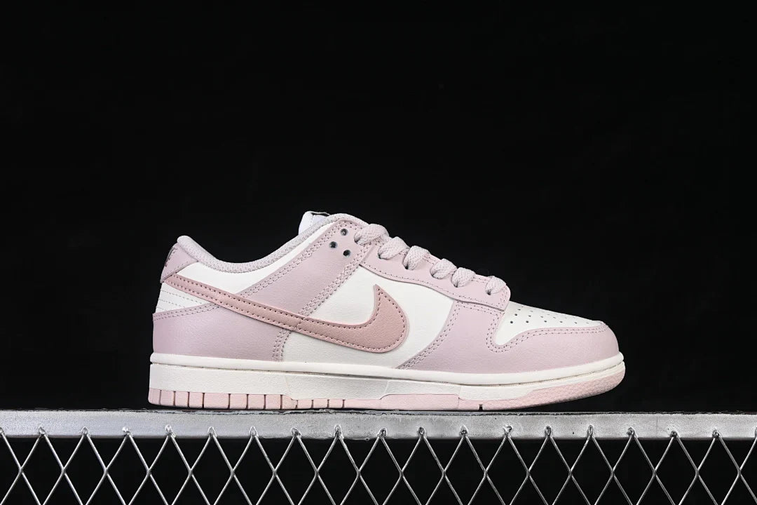 Nike SB Dunk Low "Platinum Violet"