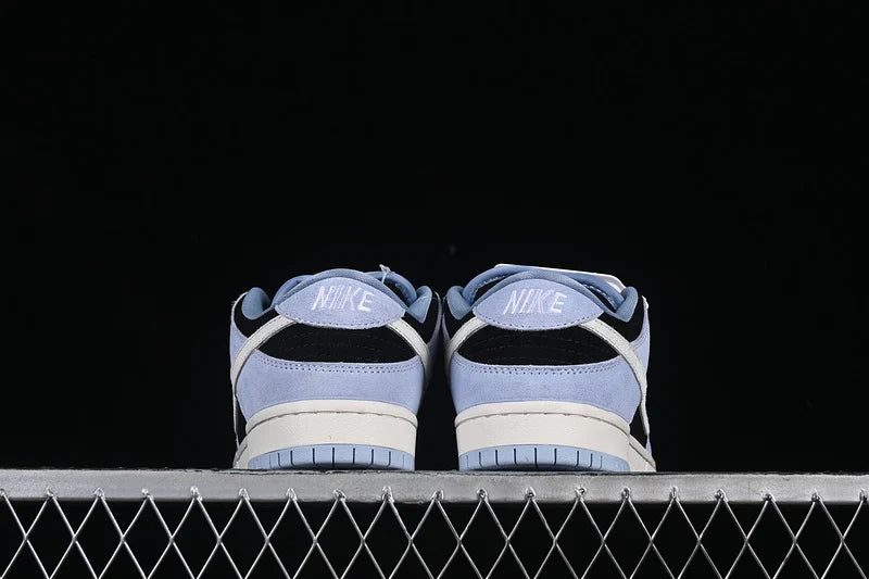 Nike SB Dunk Low "Aluminum"